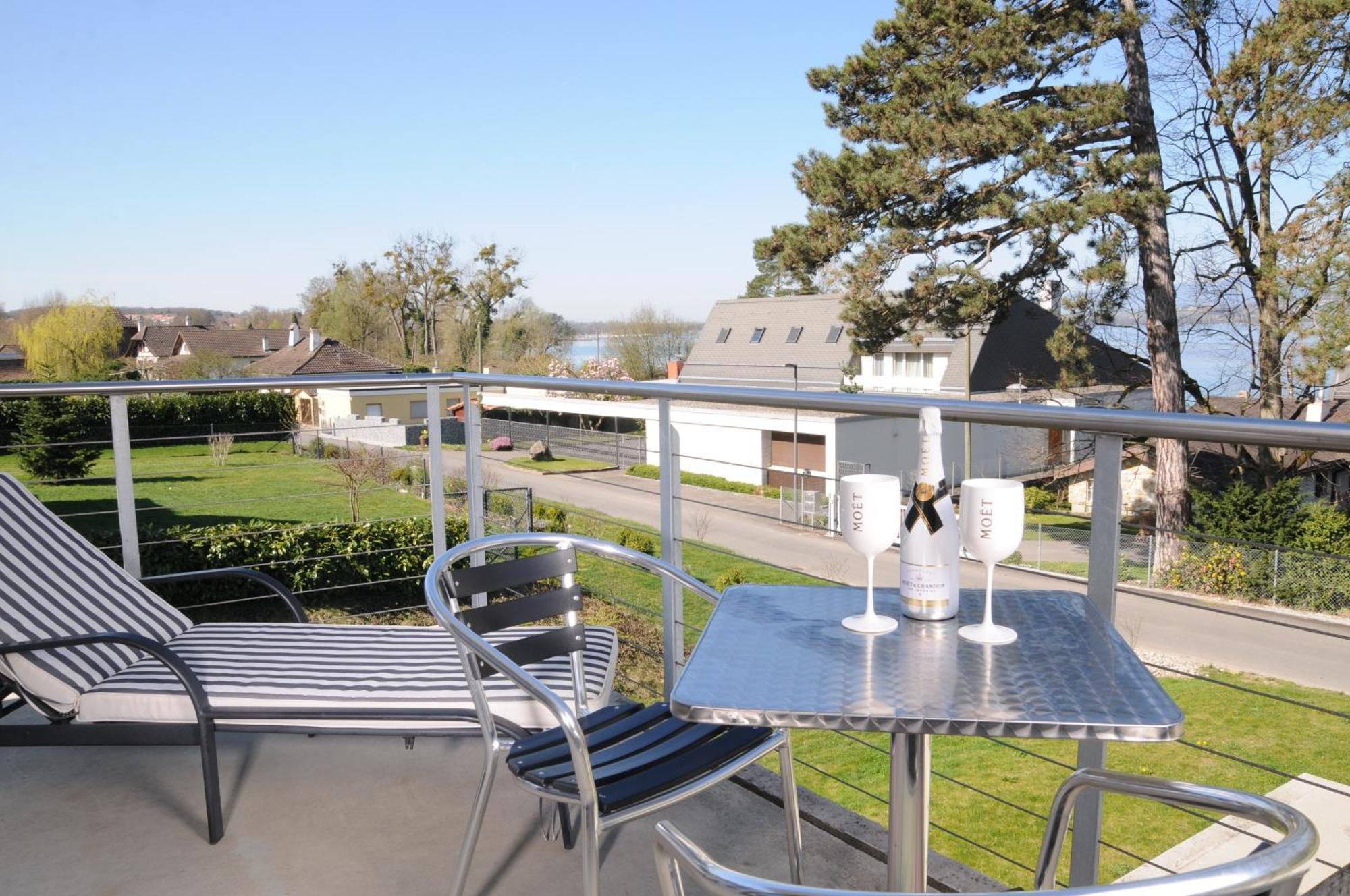 Morat Gaste Zimmer Rum bild